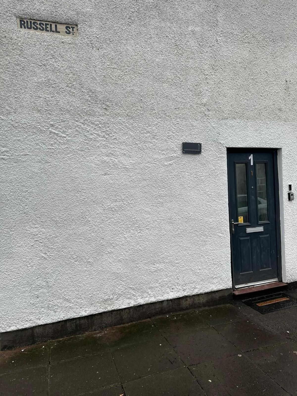 2 Bedroom Flat With Hot Tub Cardiff Exteriör bild